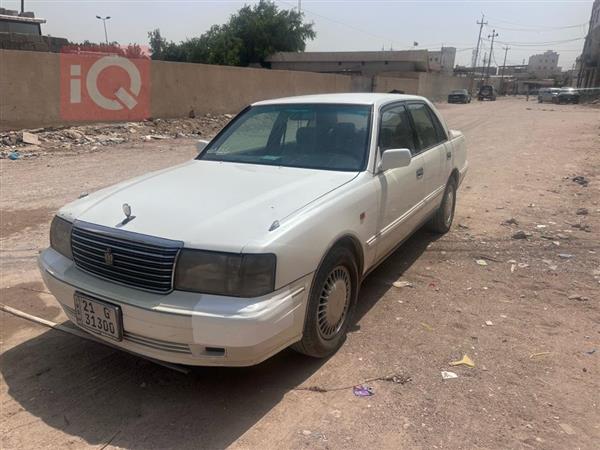 تۆیۆتا کراون 2000  بۆ فرۆشتن لە عێراق - زوبەیر